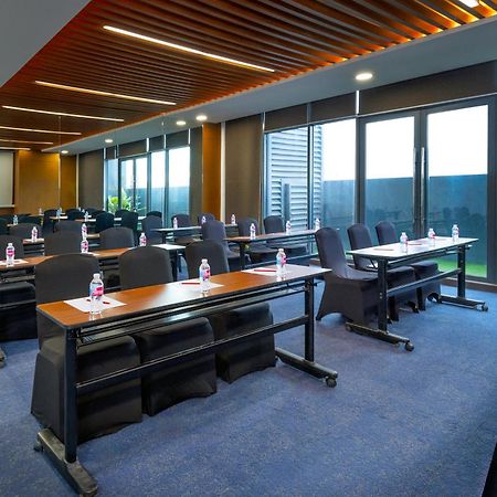 קואזון סיטי Summit Hotel Greenhills מראה חיצוני תמונה